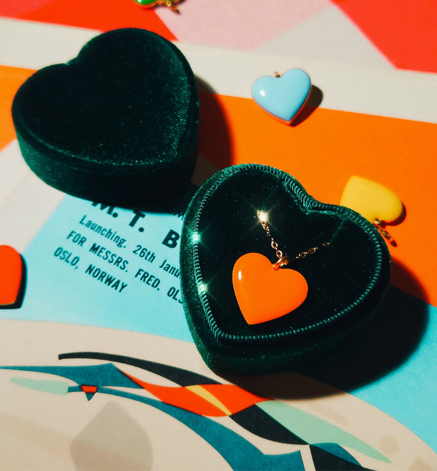 Velvet Heart Shaped Pendant / Ring Gift Box • Green