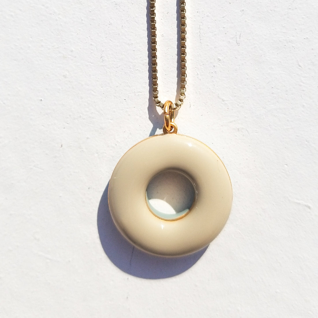 Donut Necklace • Pea Green & Stone